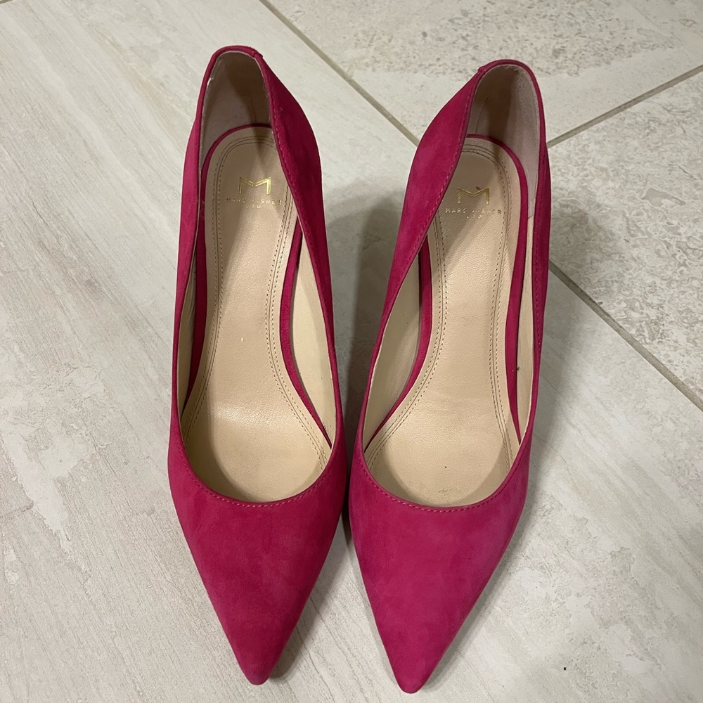 Marc Fisher Pink Suede Pointed Toe Heel Worn Once size 7.5